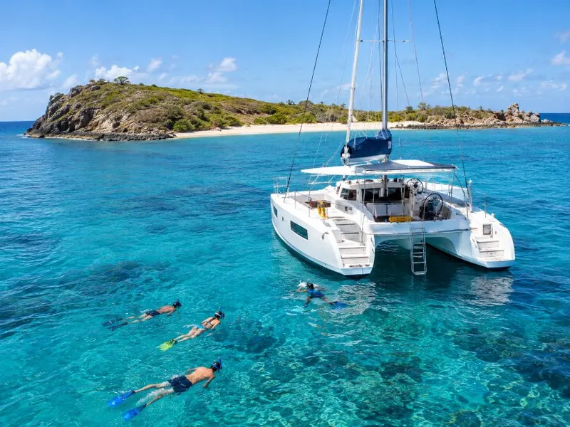 Molokini & Turtle Town with Meals (Malolo)